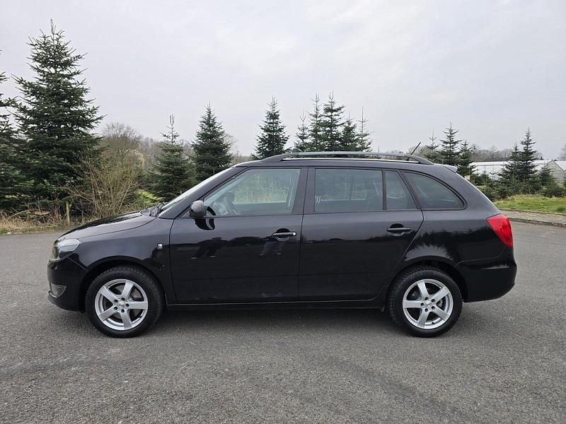 Schwarz Gebraucht 2015 Skoda Fabia Ambition Kombi | 4.500 € (Superpreis) - Bild 1/4