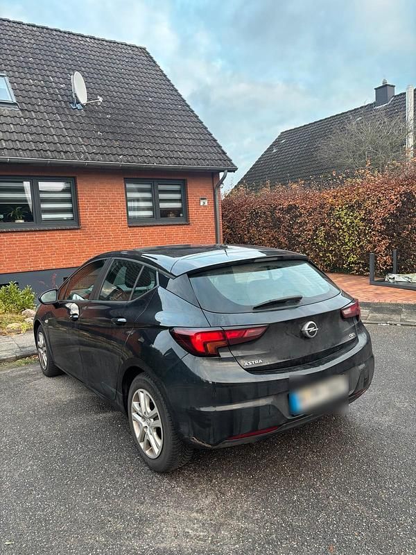 Gebraucht Opel Astra 110 PS (80 kW) 2016 Schwarz Limousine