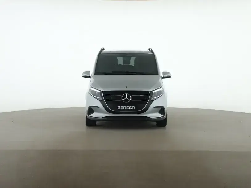 Gebraucht Mercedes V250 Style 360 PS (264 kW) 2026 Silber Van / Kleinbus