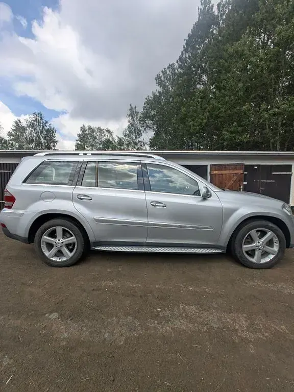 Gebraucht Mercedes GL500 387 PS (284 kW) 2008 Silber SUV
