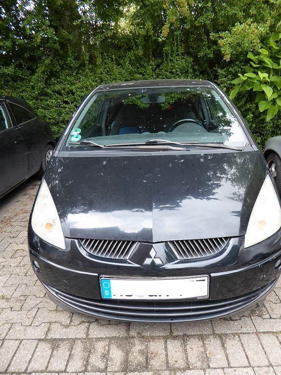 Schwarz Gebraucht 2006 Mitsubishi Colt Limousine | 900 € (Superpreis) - Bild 1/4