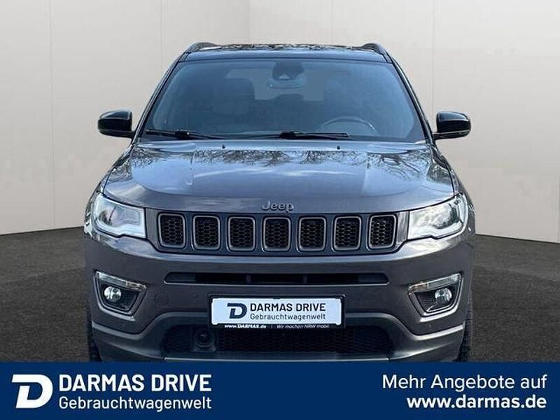 Gebraucht Jeep Compass 150 PS (110 kW) 2021 Grau SUV