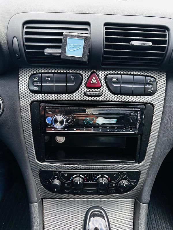 Gebraucht Mercedes C180 143 PS (105 kW) 2003 Silber Coupé