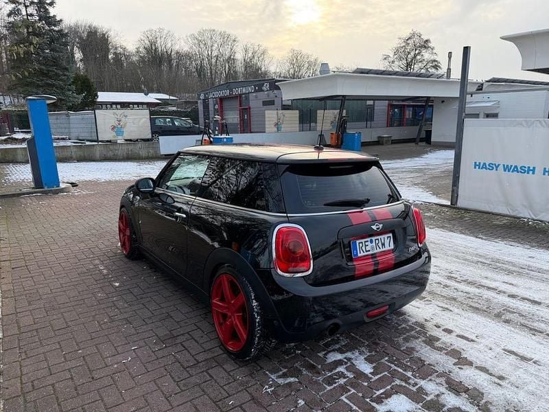 Gebraucht Mini ONE 75 PS (55 kW) 2017 Schwarz Kleinwagen
