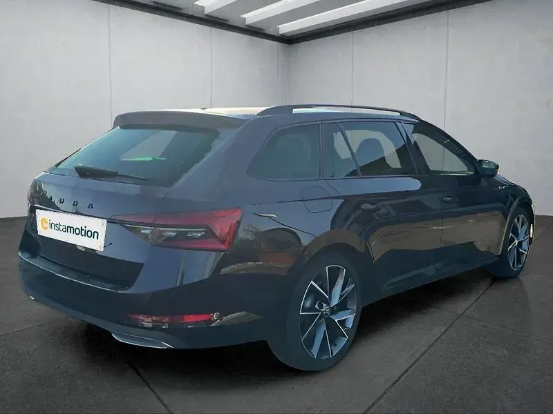 Gebraucht Skoda Superb SportLine 190 PS (139 kW) 2024 Schwarz Kombi