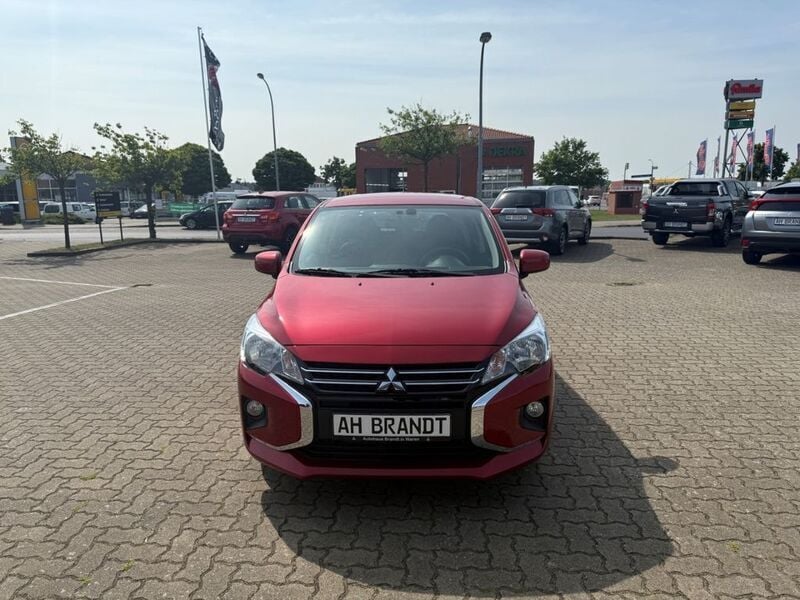 Gebraucht Mitsubishi Space Star Plus 71 PS (52 kW) 2025 Rot Limousine