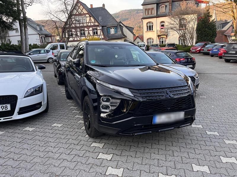 Gebraucht Mitsubishi Eclipse Cross Select 188 PS (138 kW) 2024 Schwarz SUV
