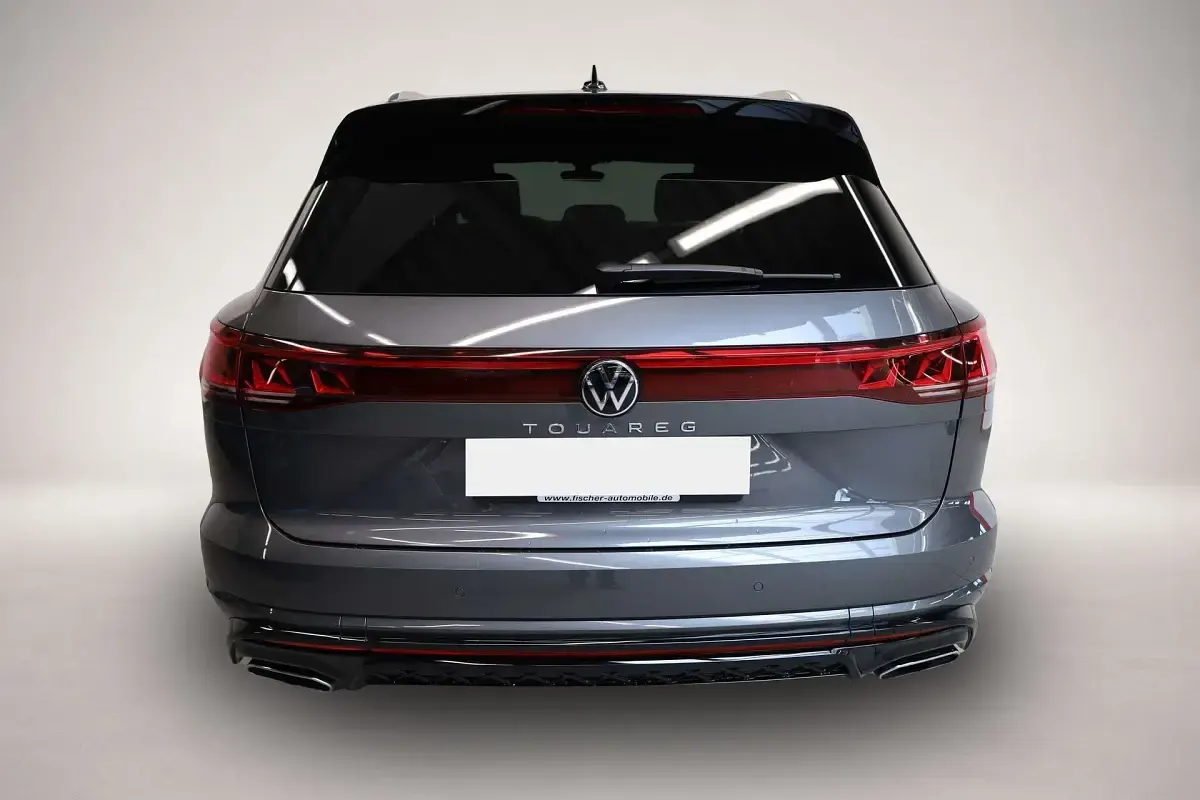 Gebraucht VW Touareg R-line 231 PS (169 kW) 2025 Siliziumgrau metallic SUV