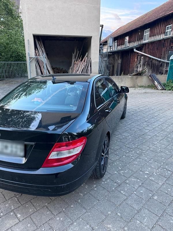 Gebraucht Mercedes C220 170 PS (125 kW) 2008 Schwarz Limousine