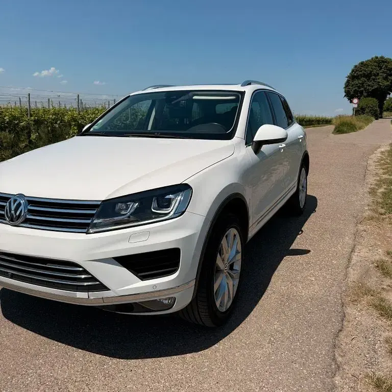 Gebraucht VW Touareg 262 PS (192 kW) 2014 Weiß SUV