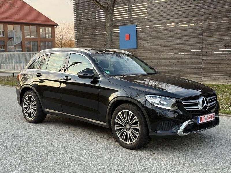 Gebraucht Mercedes GLC220 170 PS (125 kW) 2015 Schwarz SUV