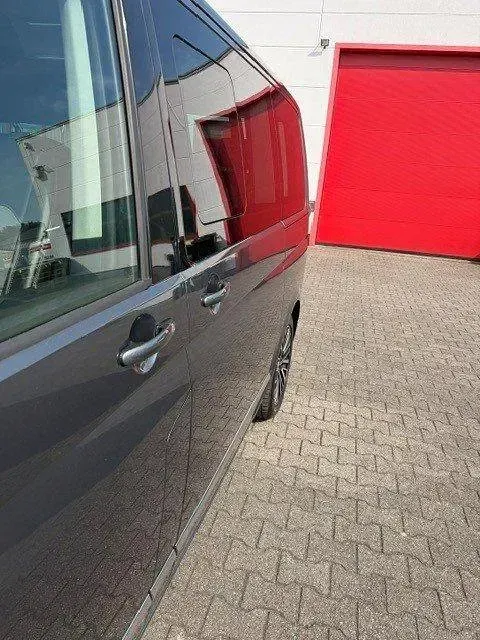 Gebraucht VW Multivan Highline 204 PS (150 kW) 2021 Grau Van / Kleinbus