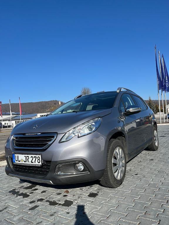Silber Gebraucht 2016 Peugeot 2008 Style SUV | 6.999 € (Fairer Preis) - Bild 1/4