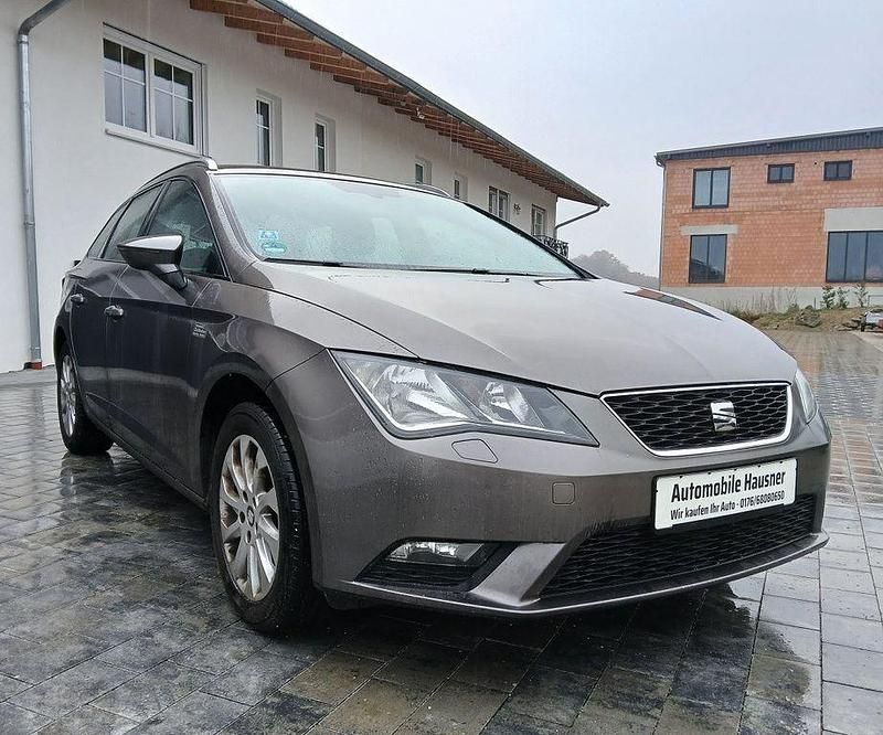 Braun Gebraucht 2014 Seat Leon Limousine | 4.990 € (Superpreis) - Bild 1/4