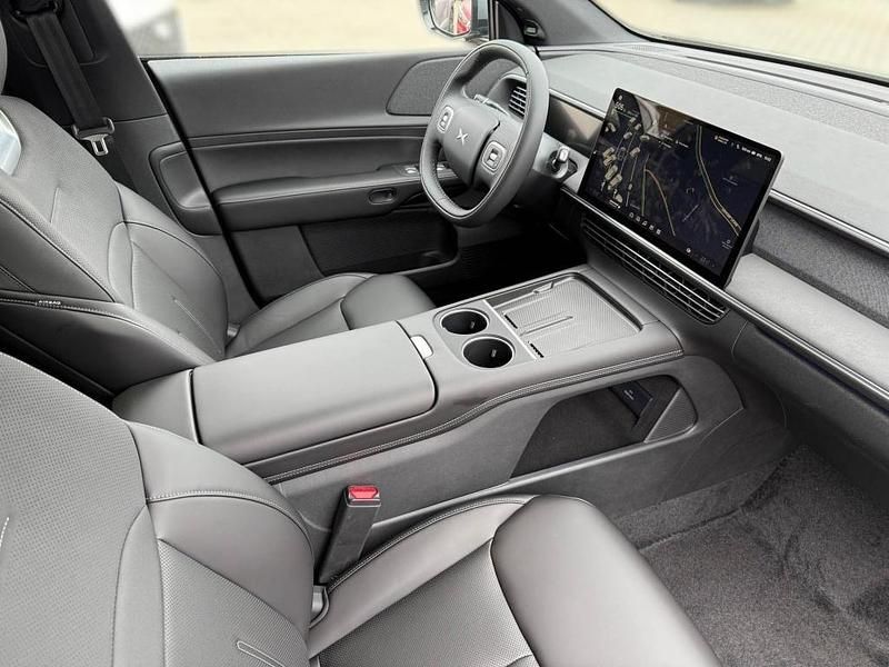 Neu XPENG G6 AWD Performance 350 kW (476 PS) 2025 Grau SUV