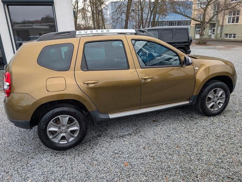 Gebraucht Dacia Duster Prestige 114 PS (83 kW) 2016 Grün SUV