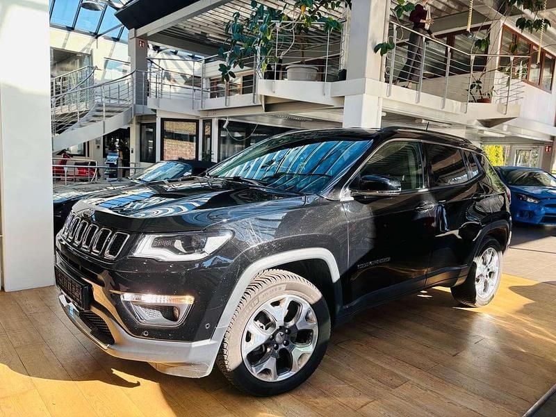 Gebraucht Jeep Compass Limited 170 PS (125 kW) 2019 Diamond black crystal p/c SUV