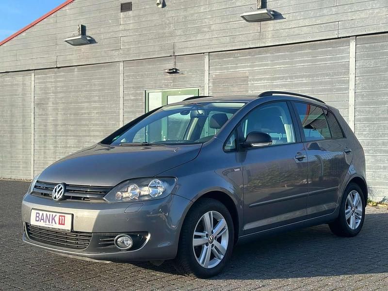 Gebraucht VW Golf VII Match 86 PS (63 kW) 2012 United grey metallic Kleinwagen