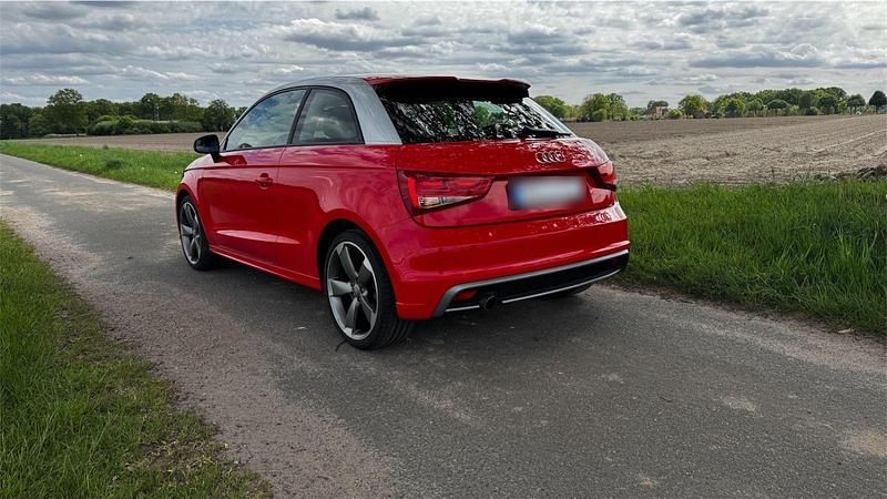 Gebraucht Audi A1 Ambition 90 PS (66 kW) 2012 Rot Kleinwagen