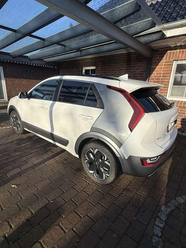 Gebraucht Kia e-Niro Inspiration 150 kW (204 PS) 2024 Weiß SUV