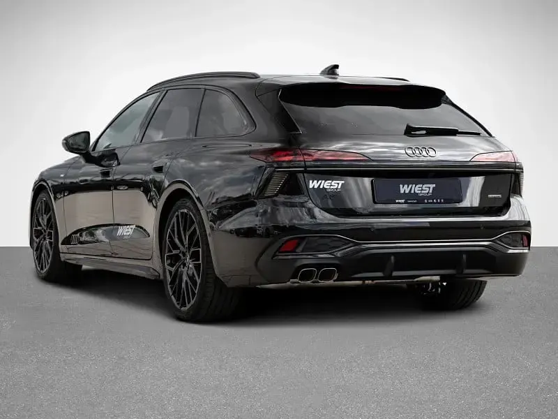 Gebraucht Audi A6 Ambiente 204 PS (150 kW) 2025 Mythosschwarz metallic Kombi