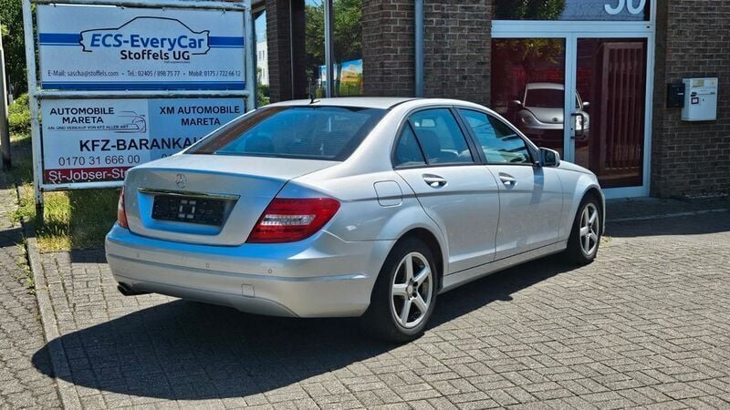 Gebraucht Mercedes C220 Edition 170 PS (125 kW) 2013 Silber Limousine