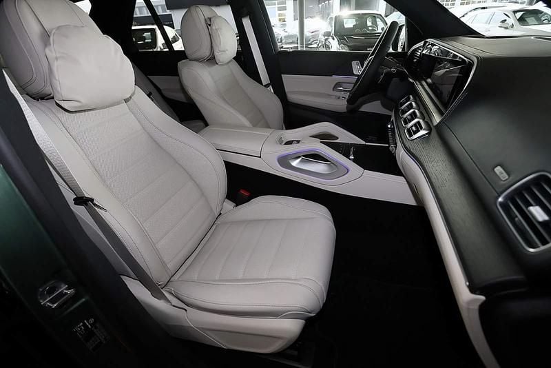 Gebraucht Mercedes GLE400 AMG 252 PS (185 kW) 2025 Manufaktur lack manufaktur irela SUV