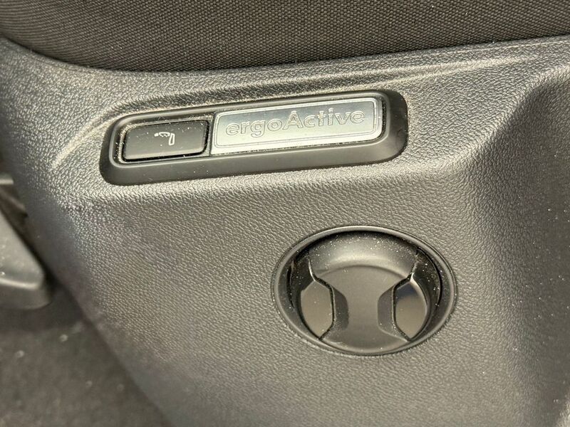 Gebraucht VW T-Roc Style 150 PS (110 kW) 2023 Blue metallic SUV