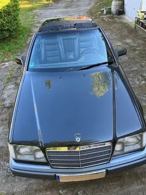 Gebraucht Mercedes E200 Edition 136 PS (100 kW) 1997 Schwarz Cabrio