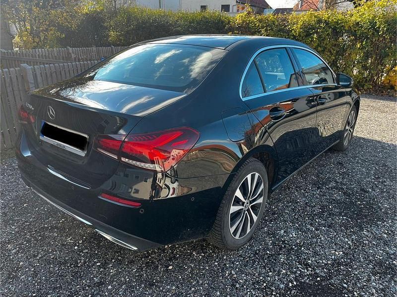 Gebraucht Mercedes A250 Progressive 218 PS (160 kW) 2020 Schwarz Limousine