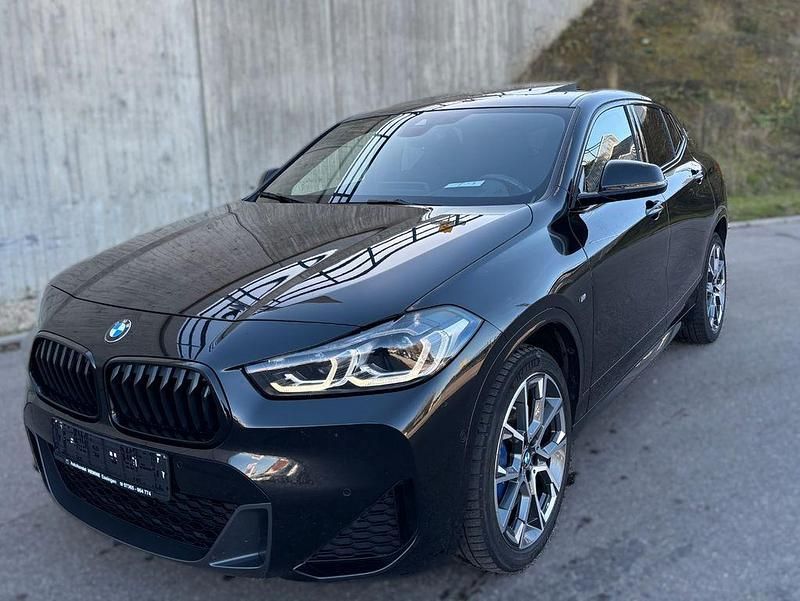 Schwarz Gebraucht 2021 BMW X2 M Sport SUV | 25.900 € (Etwas zu teuer) - Bild 1/4