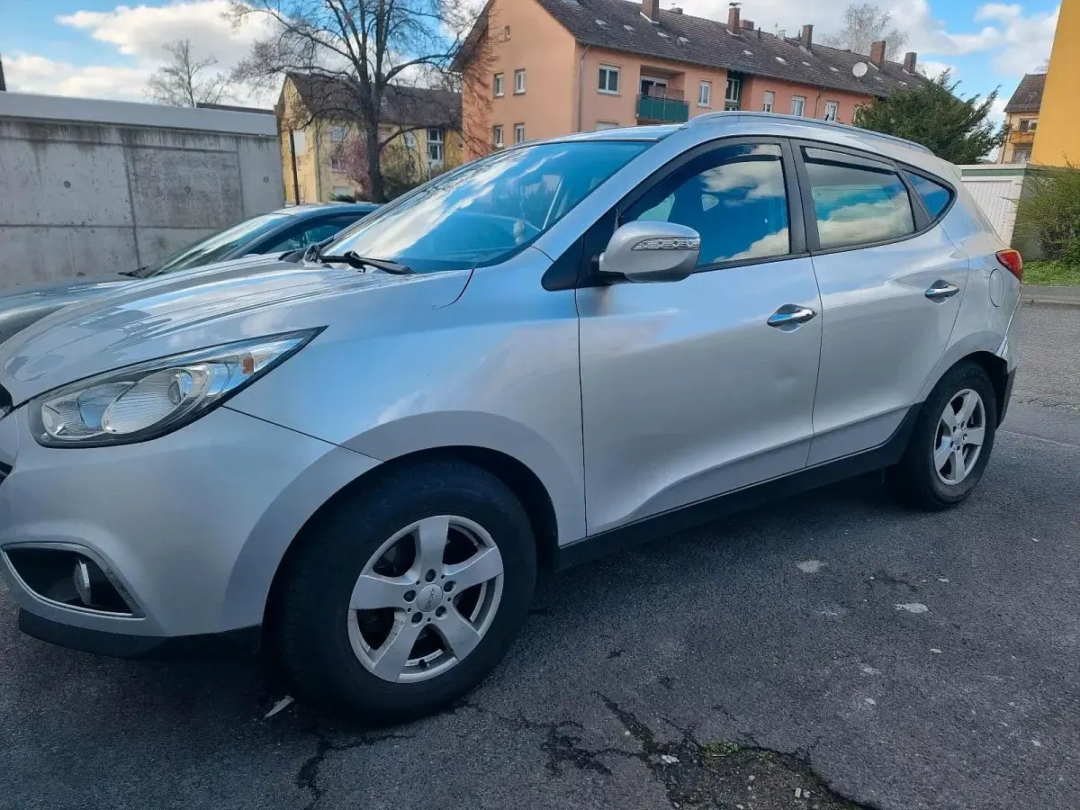 Gebraucht Hyundai ix35 184 PS (135 kW) 2012 Silber SUV