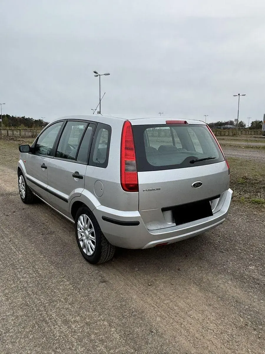 Brugt Ford Fusion 101 HK (74 kW) 2003 Sølv Hatchback