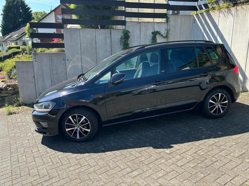 Schwarz Gebraucht 2017 VW Golf Sportsvan Van / Kleinbus | 10.000 € (Superpreis) - Bild 1/4