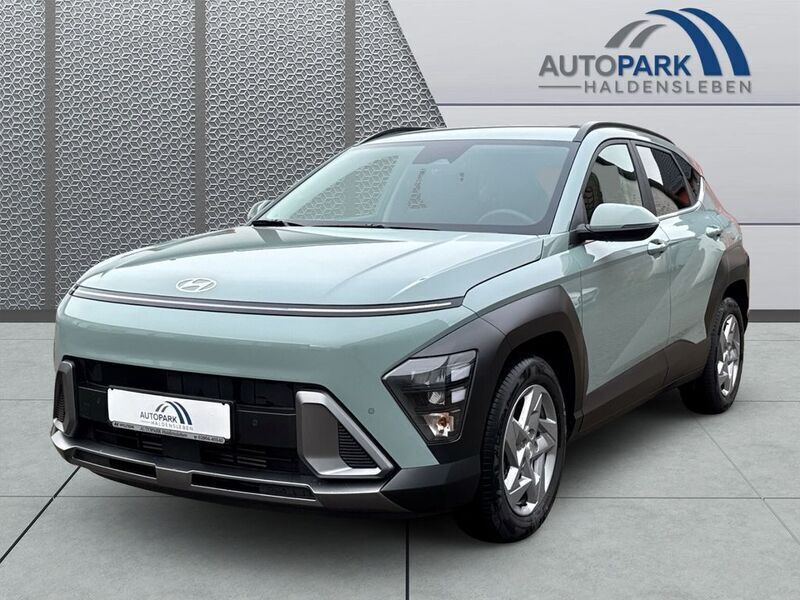 Grün Neu 2024 Hyundai Kona Prime SUV | 28.590 € (Guter Preis) - Bild 1/3