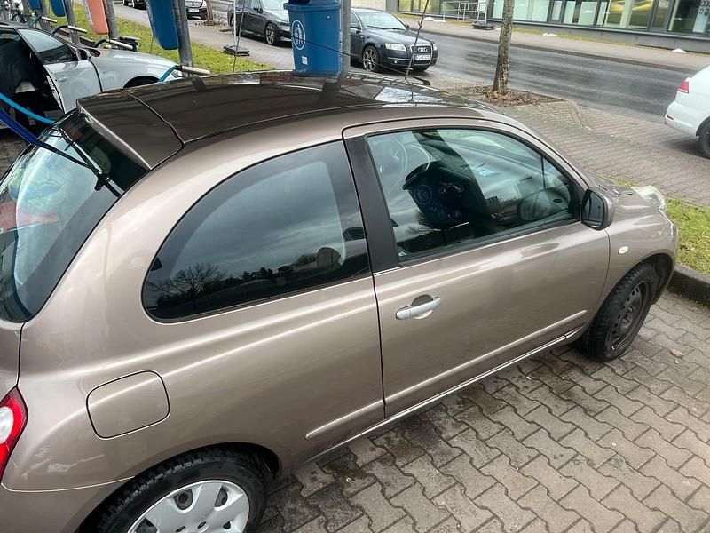 Gebraucht Nissan Micra 85 PS (62 kW) 2010 Braun Kleinwagen