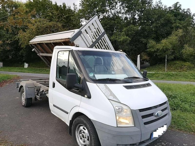 Weiß Gebraucht 2009 Ford Transit Van | 7.950 € (Etwas zu teuer) - Bild 1/4