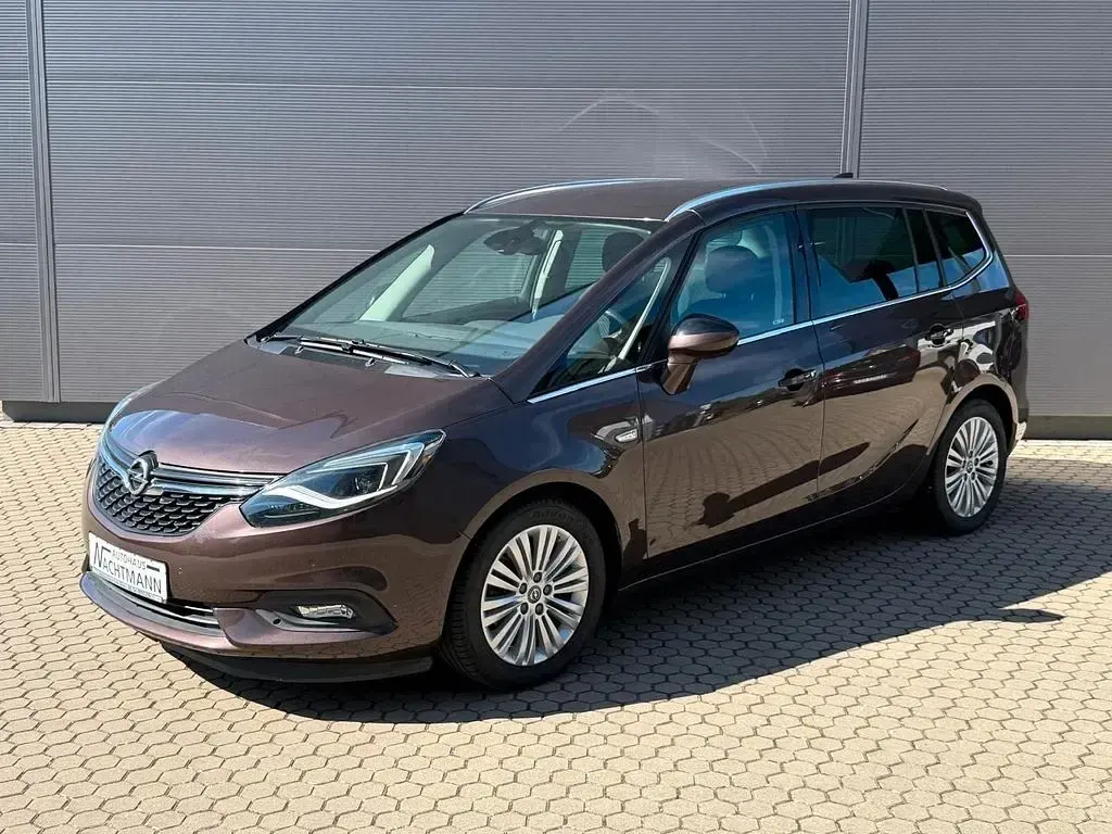 Gebraucht Opel Zafira Innovation 140 PS (102 kW) 2016 Kokosnussbraun Van / Kleinbus