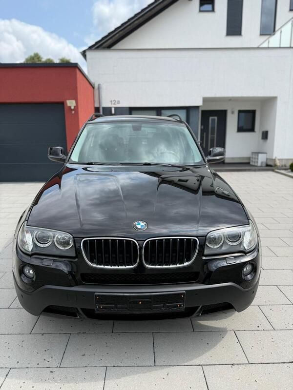Schwarz Gebraucht 2010 BMW X3 Efficient Dynamics SUV | 8.200 € - Bild 1/4