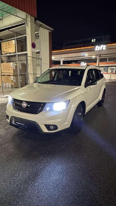 Gebraucht Fiat Freemont Black Code 170 PS (125 kW) 2014 Weiß SUV