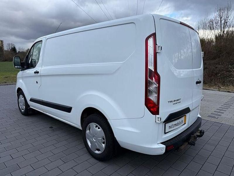 Gebraucht Ford Transit Custom Trend 131 PS (96 kW) 2021 Weiß Van / Kleinbus