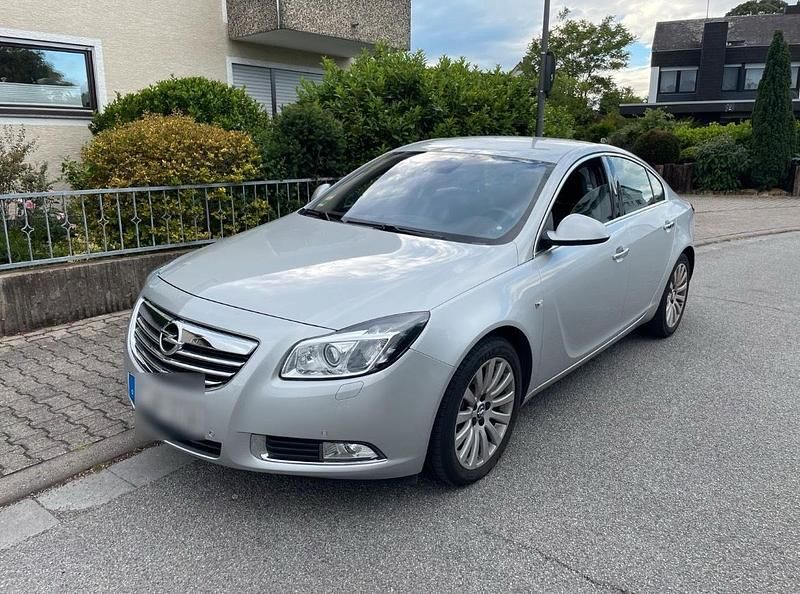 Silber Gebraucht 2009 Opel Insignia Limousine | 8.400 € (Etwas zu teuer) - Bild 1/4