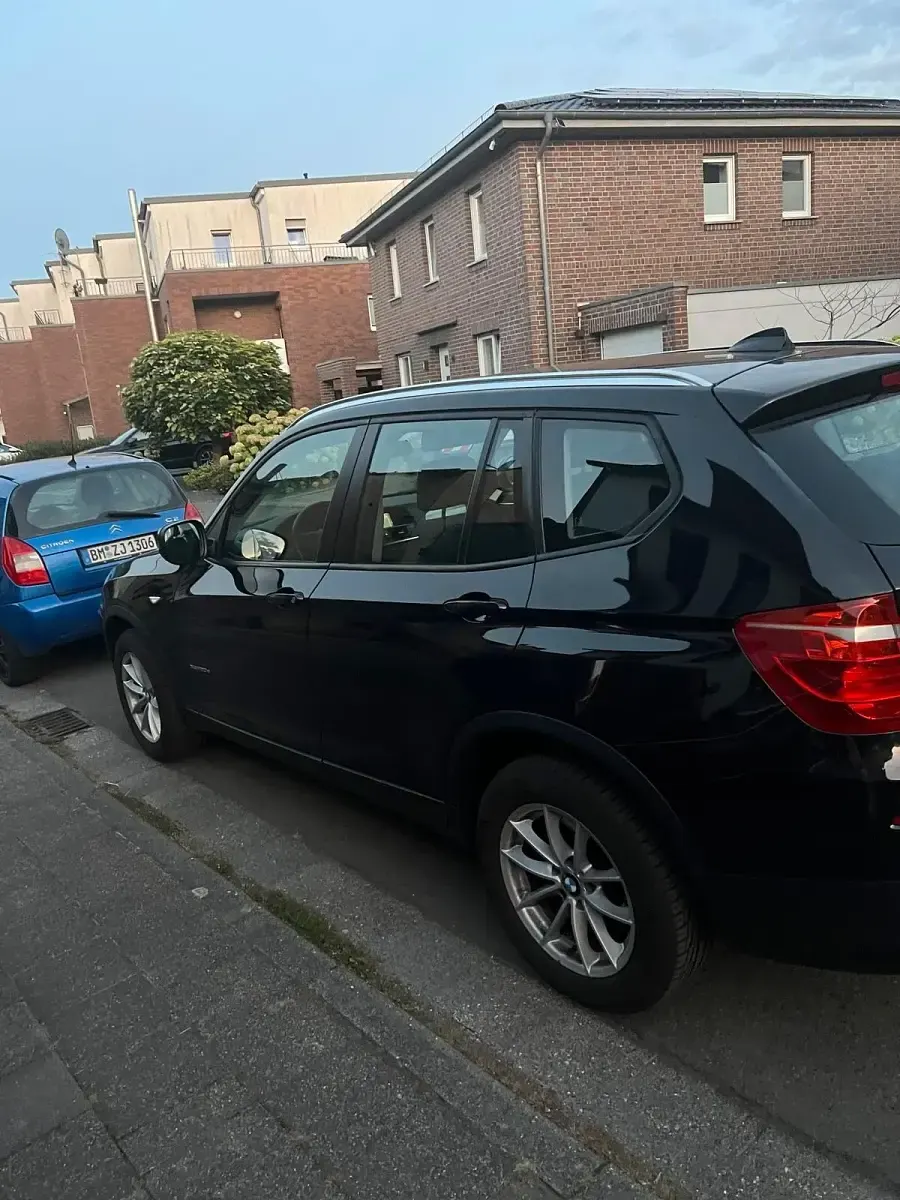 Gebraucht BMW X3 184 PS (135 kW) 2012 Schwarz SUV