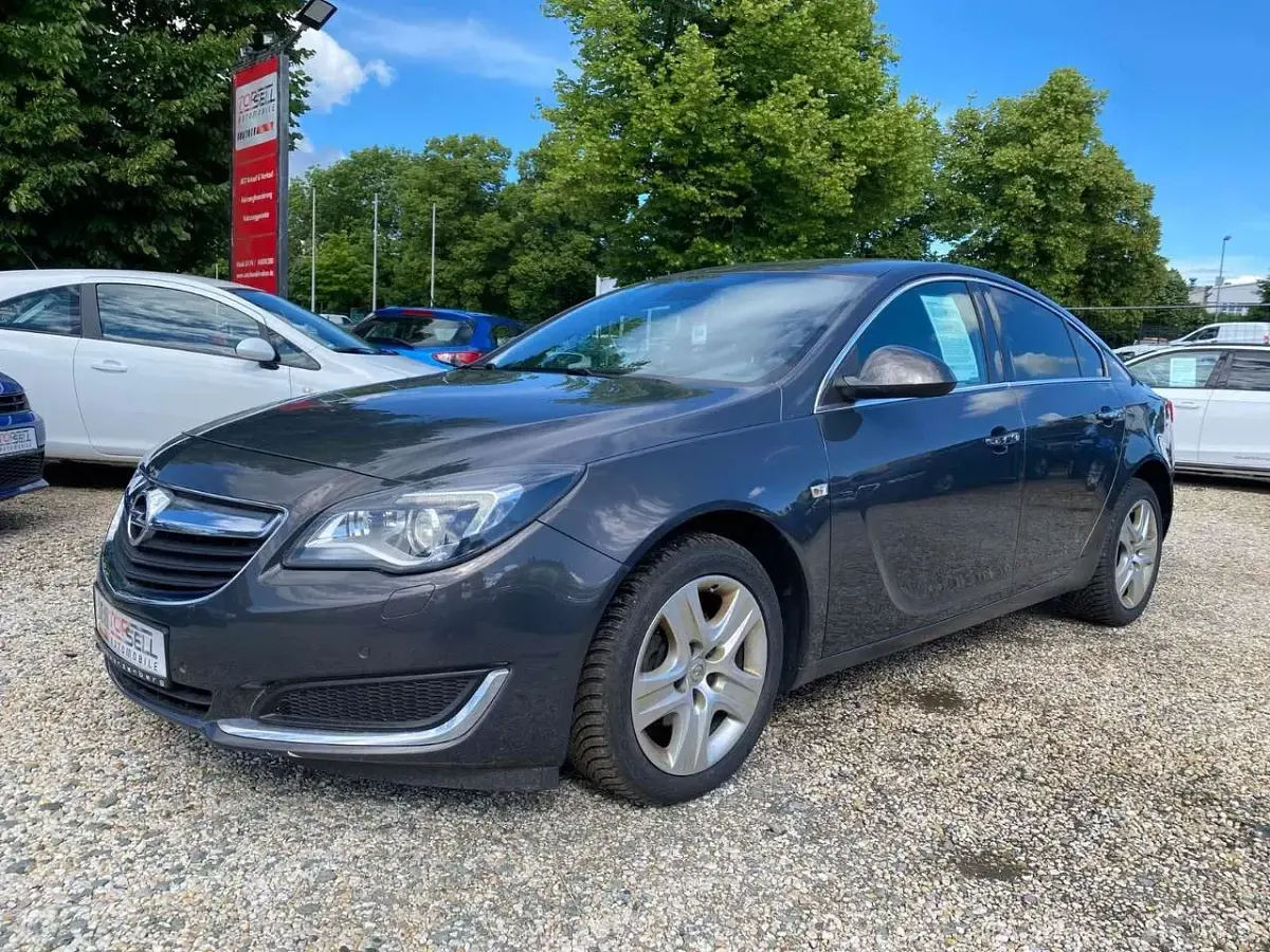 Gebraucht Opel Insignia Edition 170 PS (125 kW) 2016 Grau Limousine