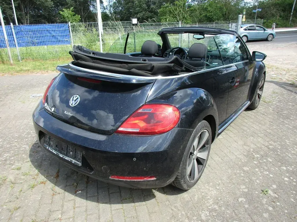 Gebraucht VW Beetle Cabriolet Design 105 PS (77 kW) 2013 Schwarz Cabrio
