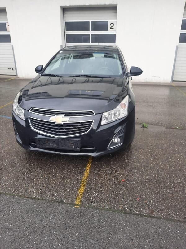 Silber Gebraucht 2013 Chevrolet Cruze Limousine | 1.900 € (Superpreis) - Bild 1/4