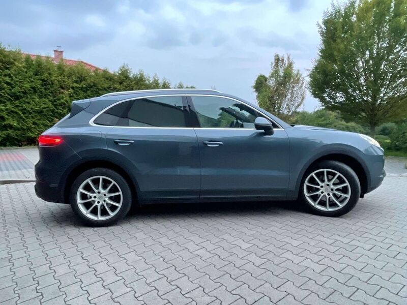 Gebraucht Porsche Cayenne 340 PS (250 kW) 2018 Biskayablau SUV