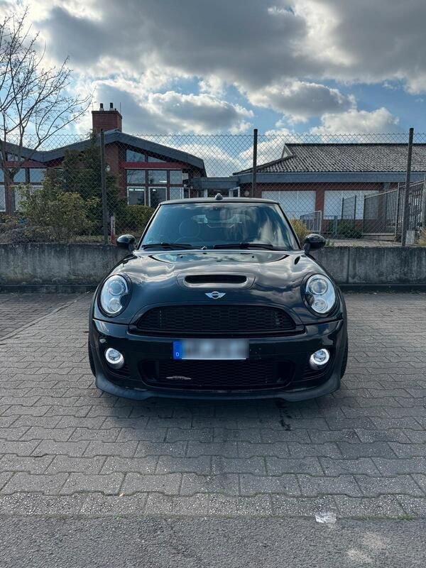 Schwarz Gebraucht 2009 Mini John Cooper Works Cabriolet Cabrio | 11.500 € (Fairer Preis) - Bild 1/4