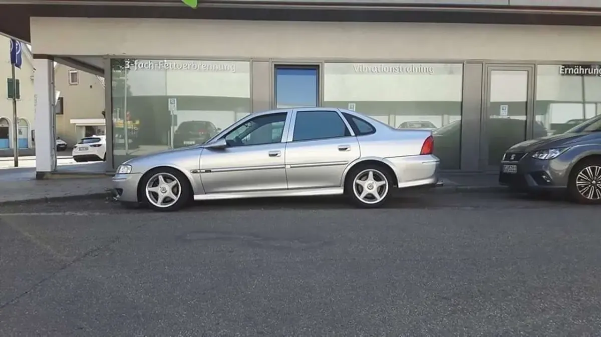 Gebraucht Opel Vectra Edition 170 PS (125 kW) 2000 Silber Limousine