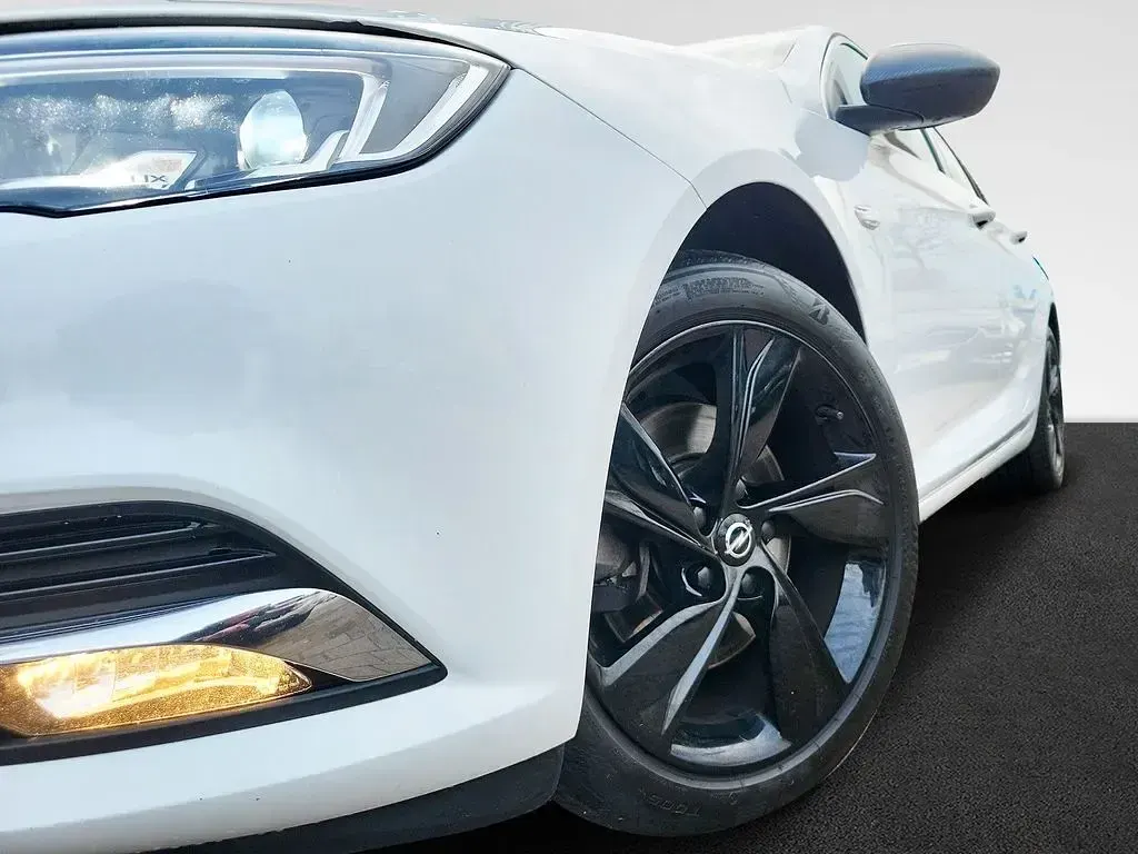 Gebraucht Opel Insignia Exklusiv 170 PS (125 kW) 2019 Weiß Limousine